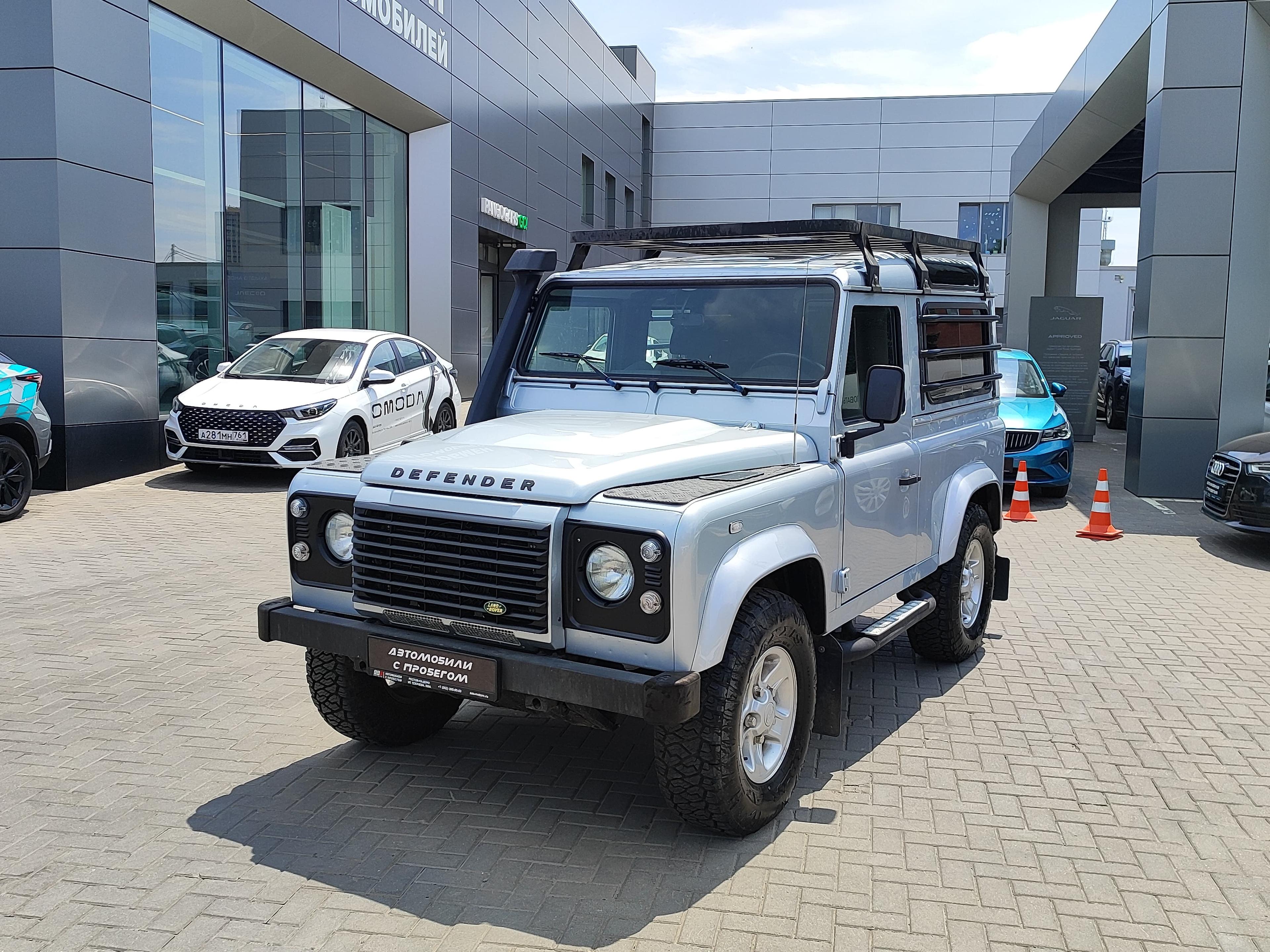 Фотография автомобиля Land Rover Defender
