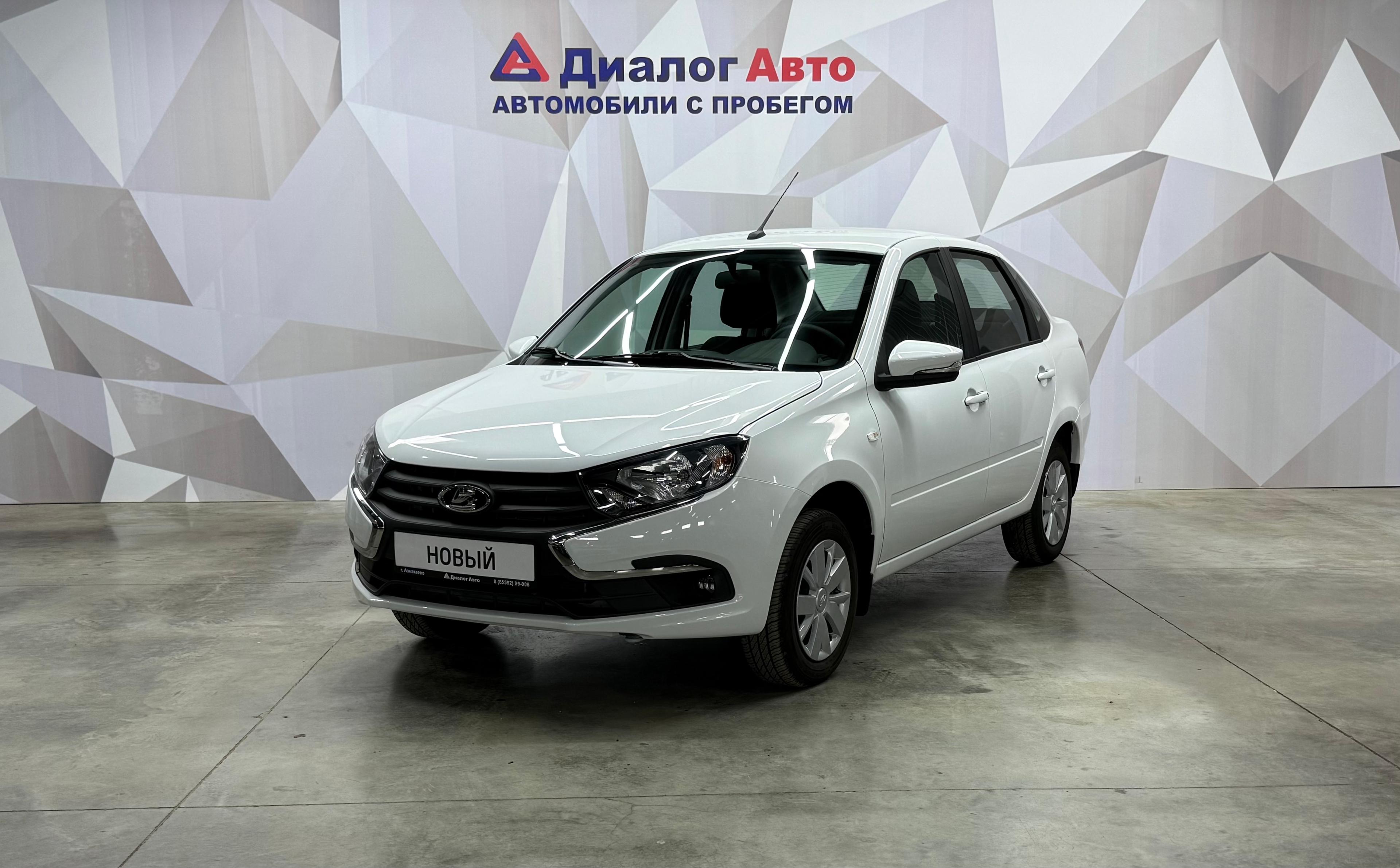 Фотография автомобиля Lada (ВАЗ) Granta