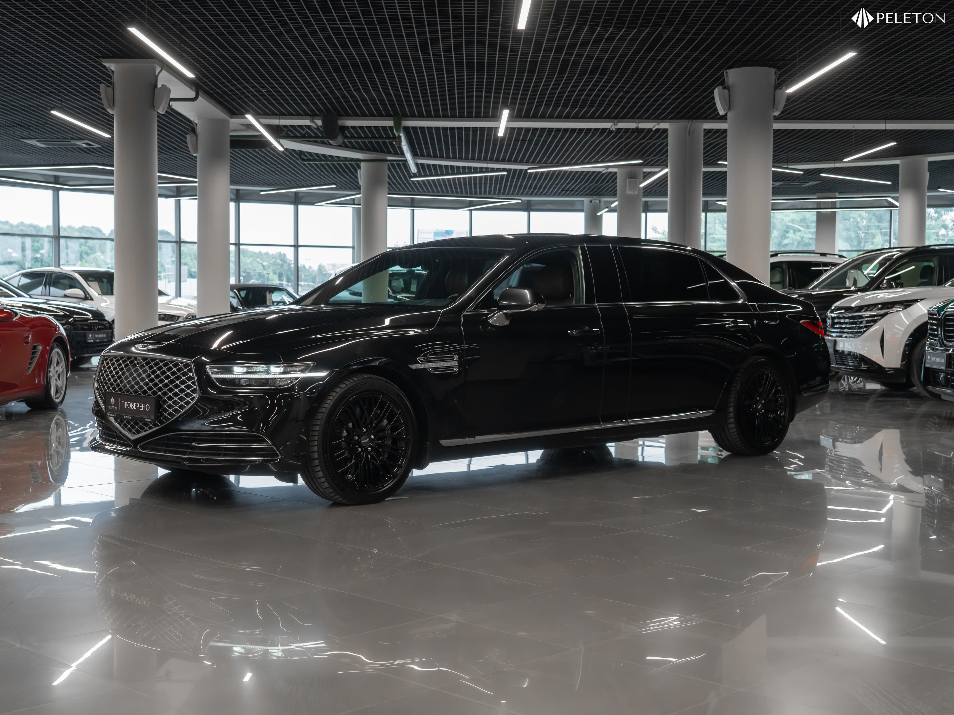 Фотография автомобиля Genesis G90