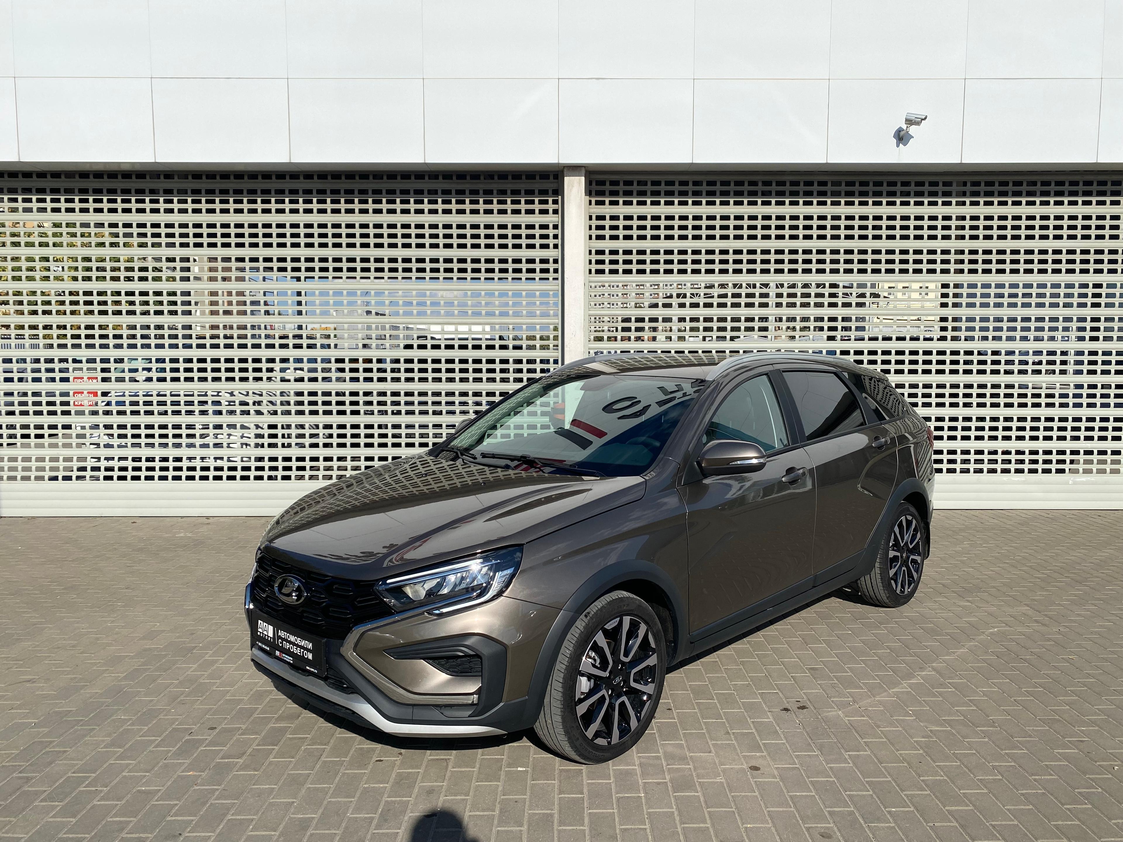 Фотография автомобиля Lada (ВАЗ) Vesta