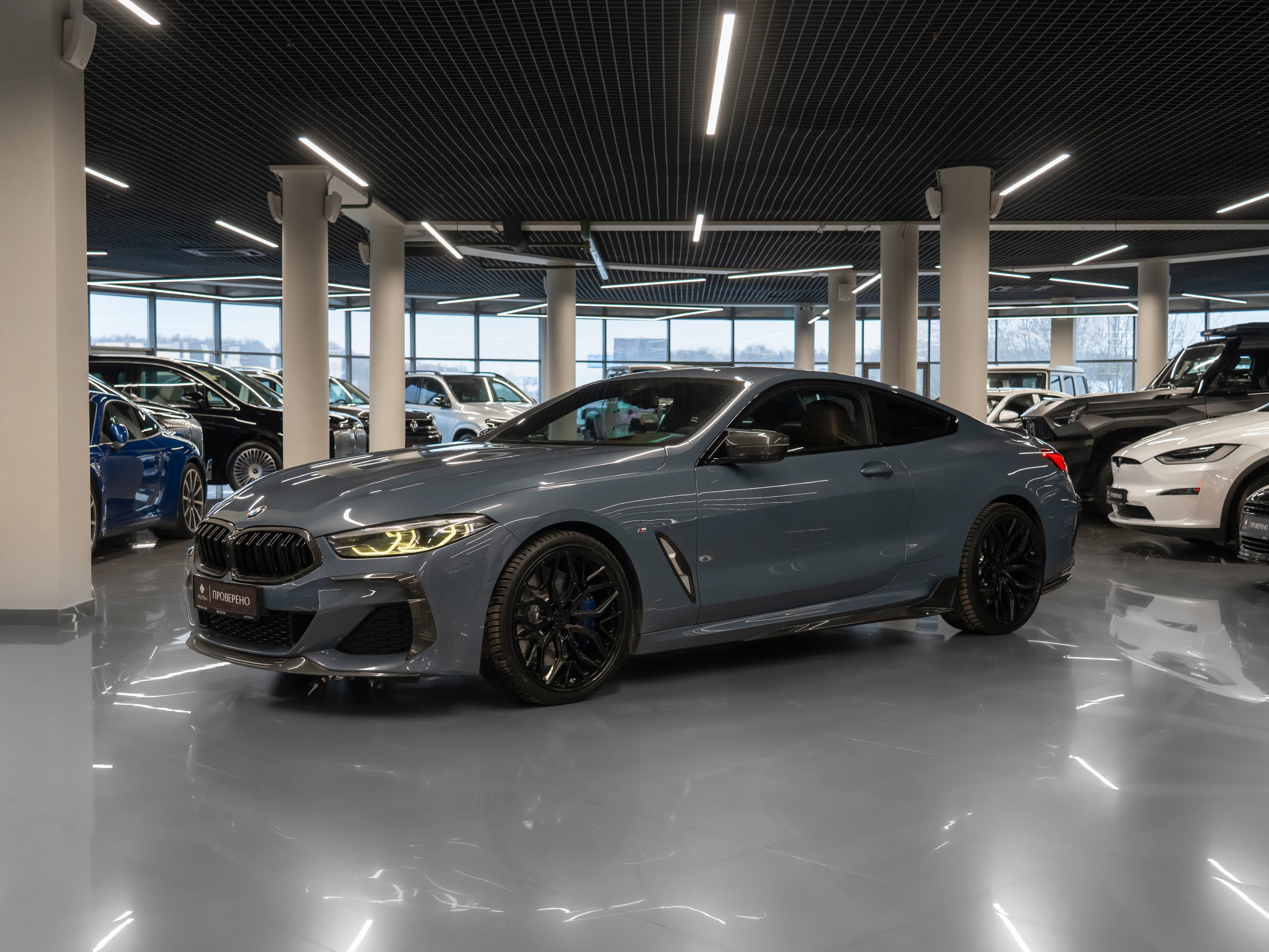 Фотография автомобиля BMW 8 серия