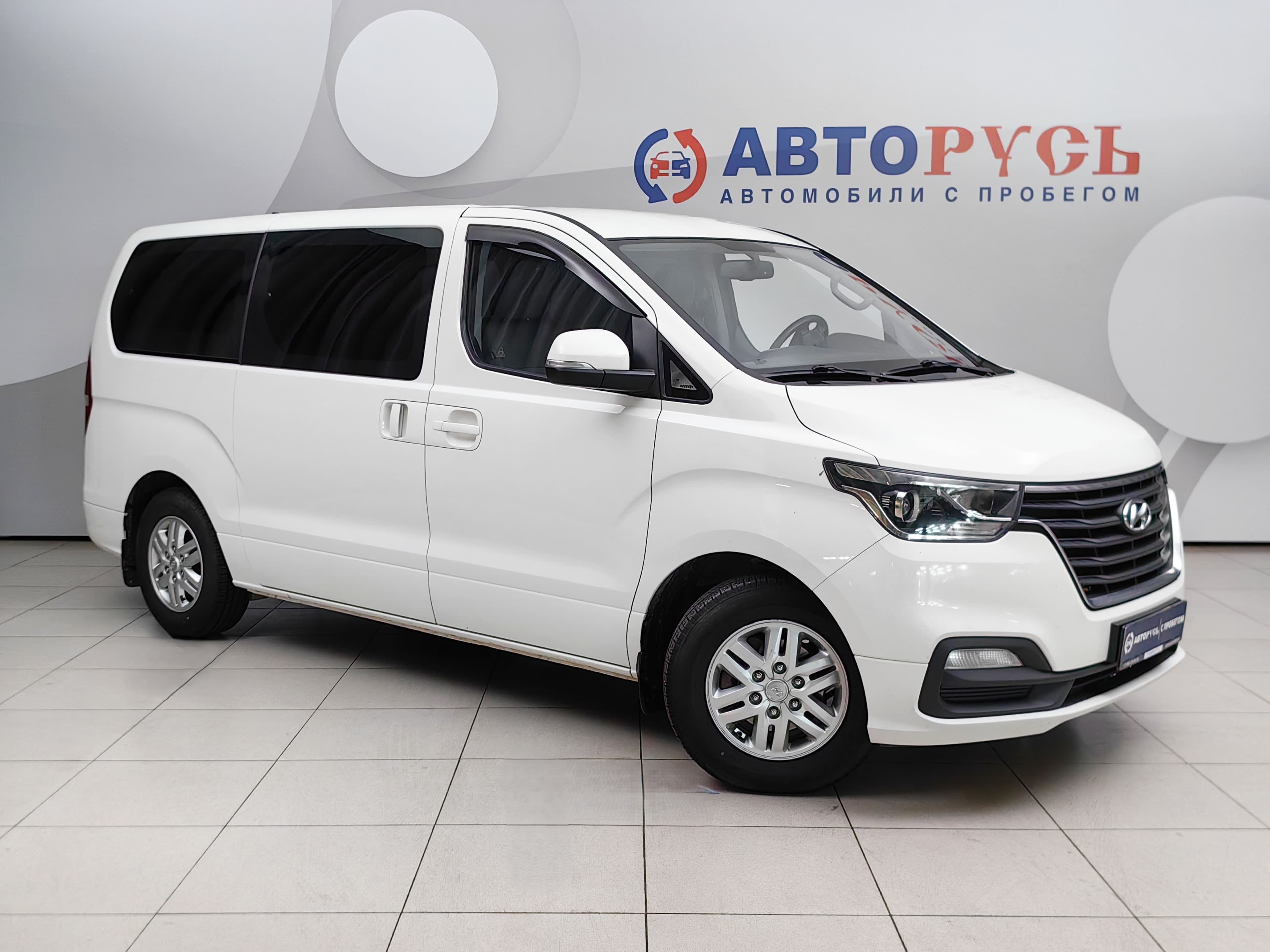 Фотография автомобиля Hyundai H-1