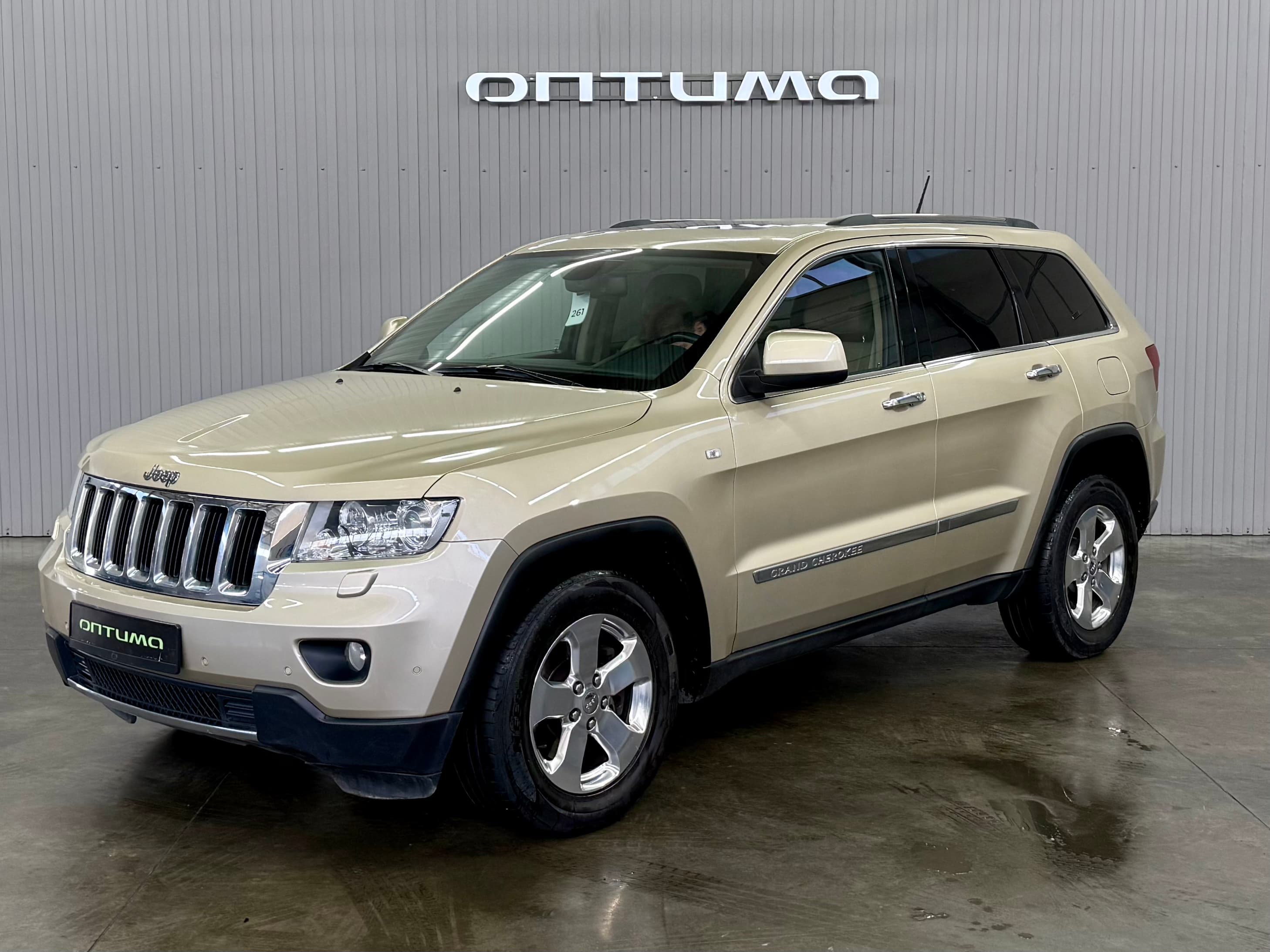 Фотография автомобиля Jeep Grand Cherokee