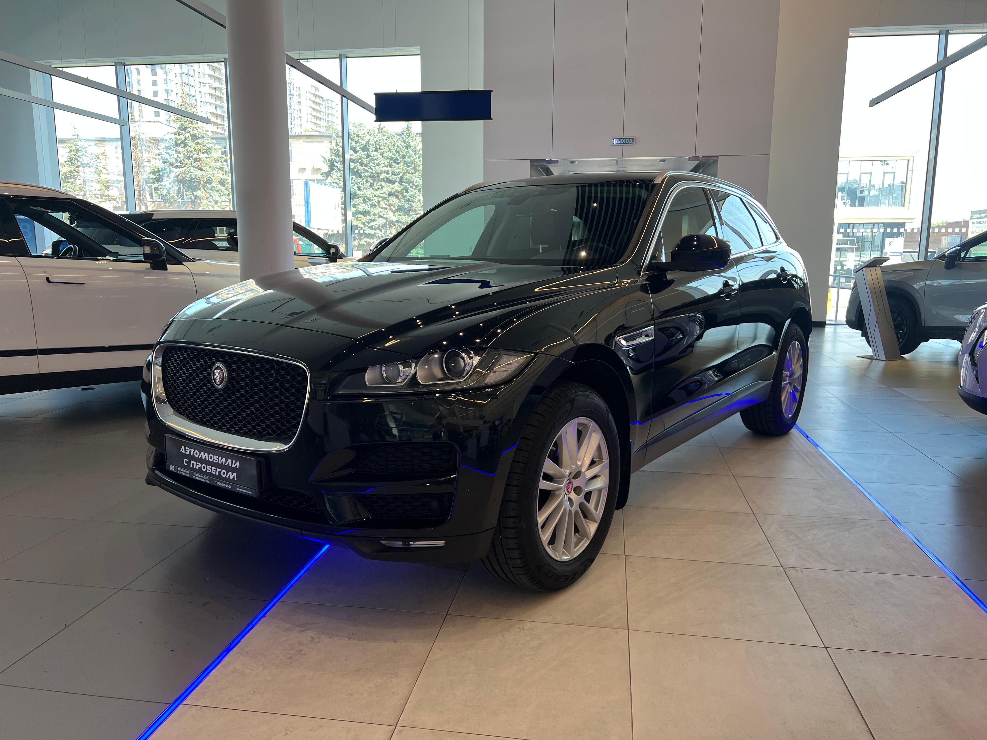 Фотография автомобиля Jaguar F-Pace