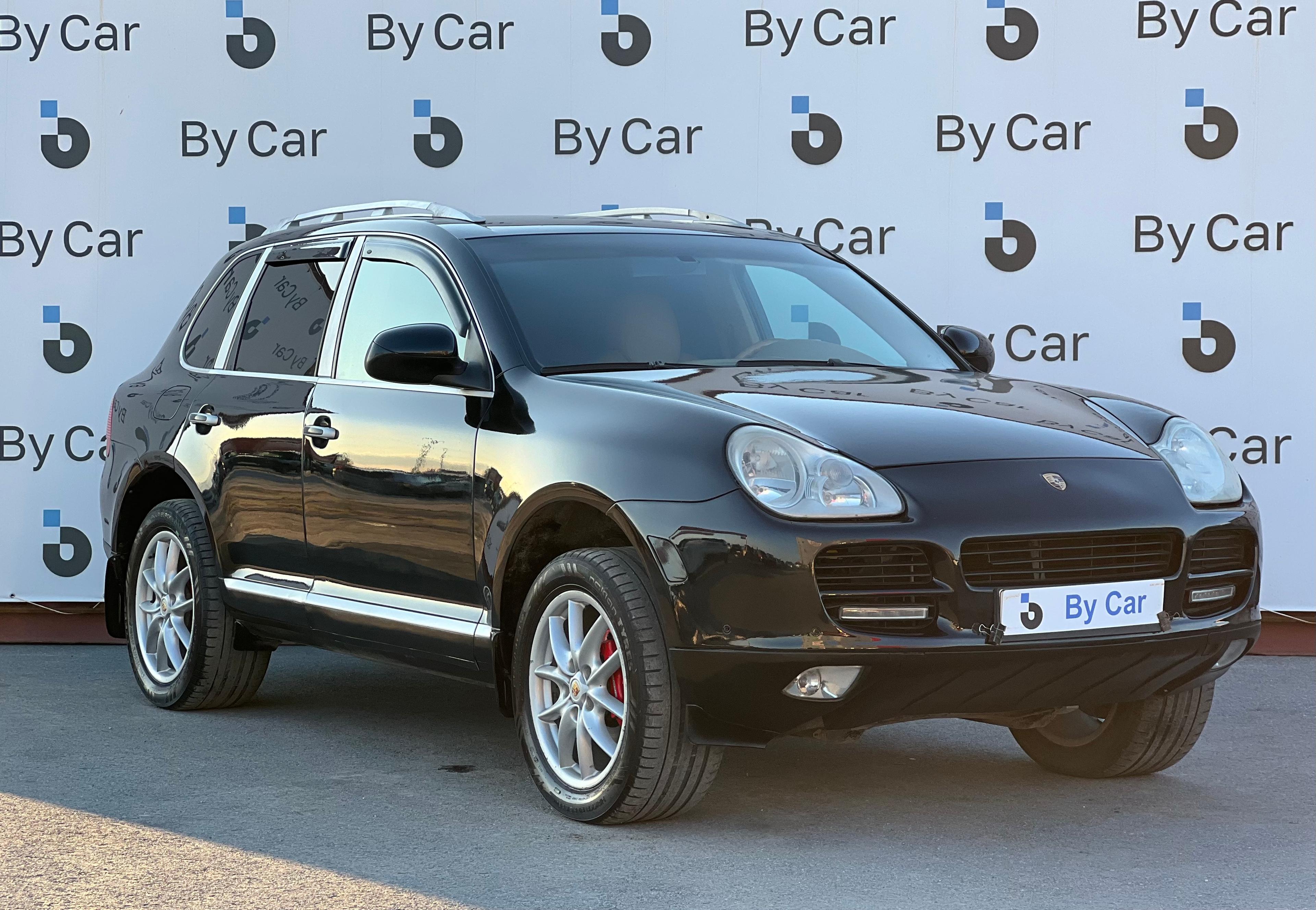 Детали и характеристики автомобиля Porsche Cayenne | Pango Cars