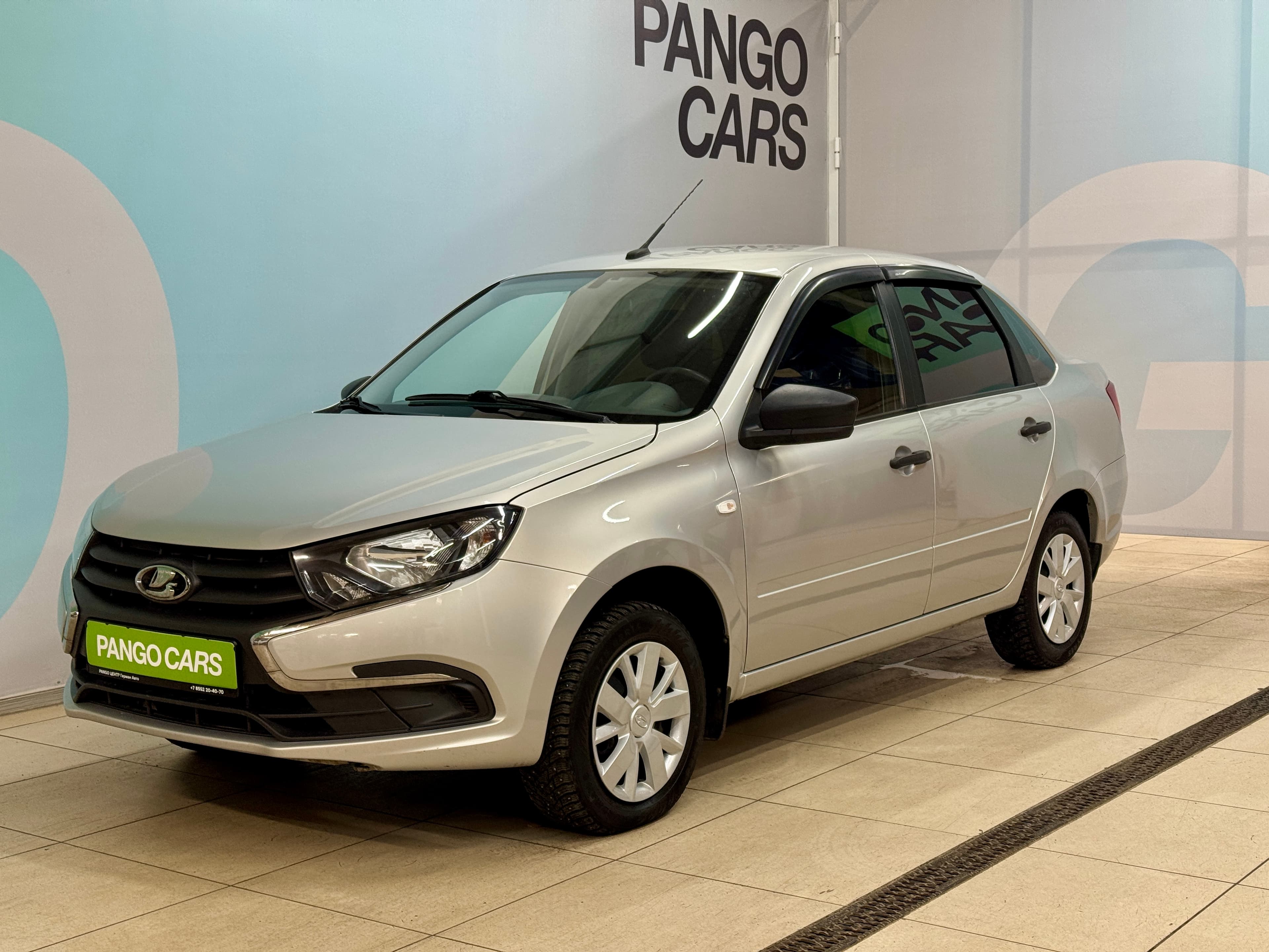 Фотография автомобиля Lada (ВАЗ) Granta