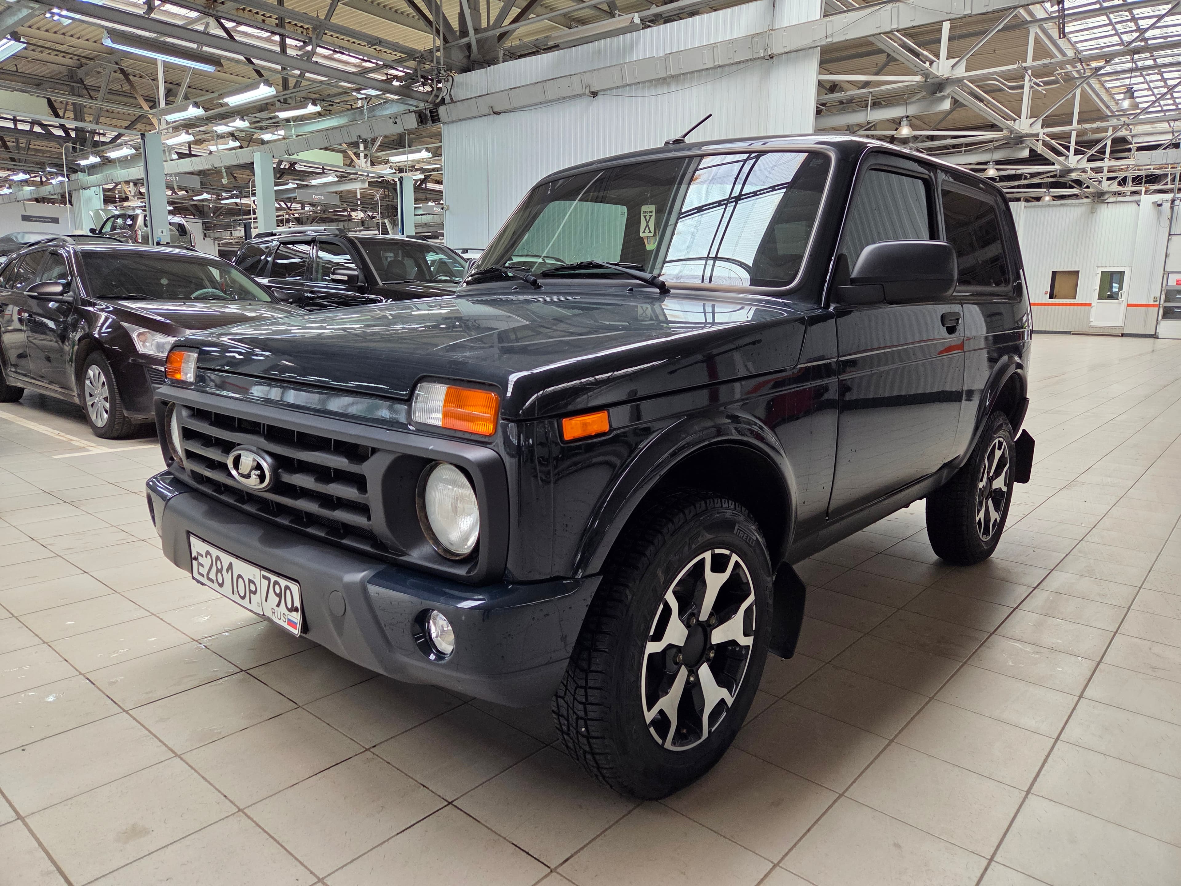 Фотография автомобиля Lada (ВАЗ) Niva Legend