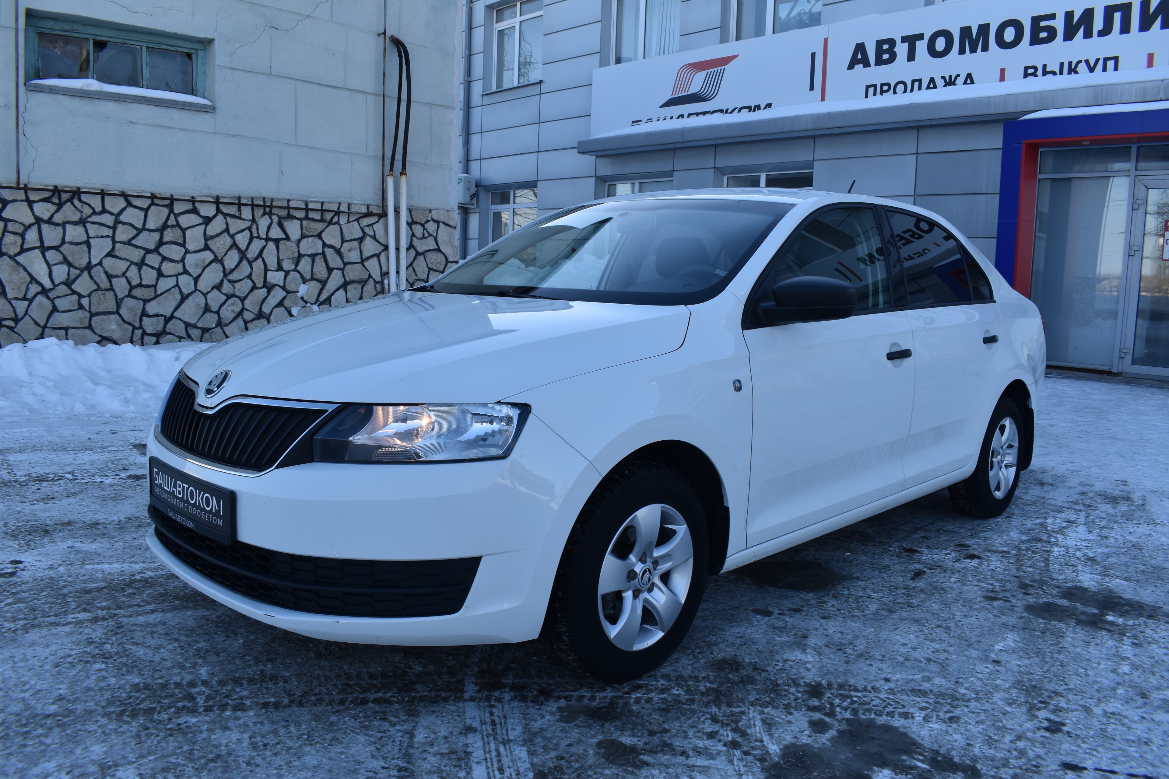 2 mpi шкода. 2 tsi оптика. Мотор шкода рапид 1. Шкода рапид 2014 под капотом. 6 105.