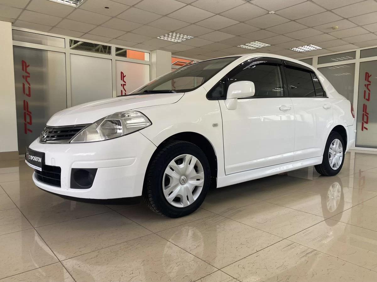 Фотография автомобиля Nissan Tiida