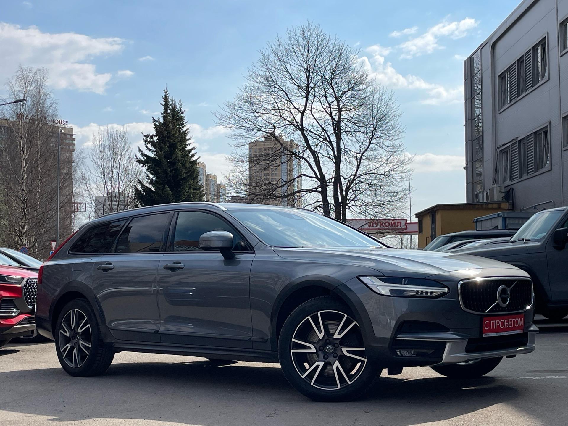 Фотография автомобиля Volvo V90 Cross Country