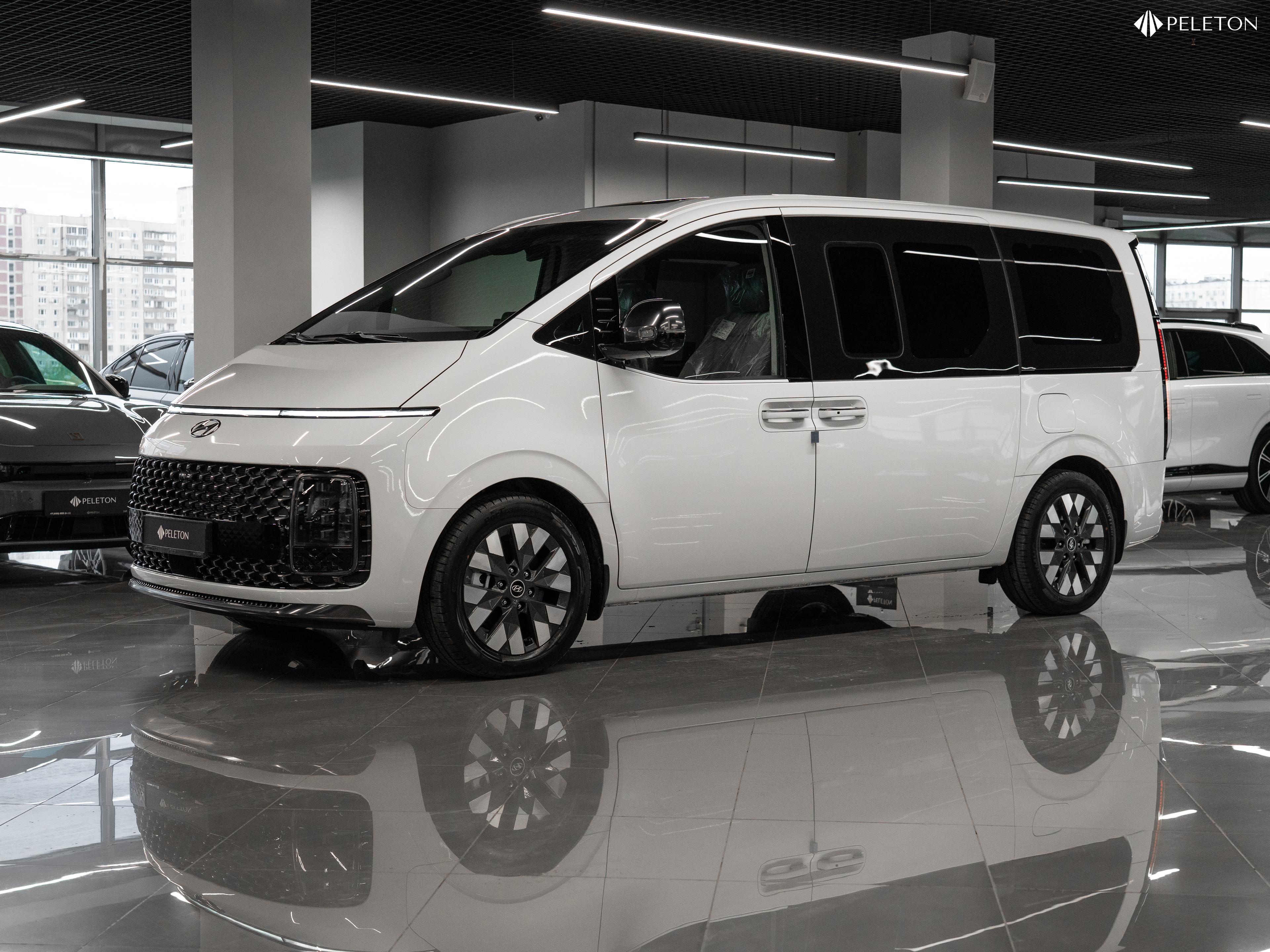 Фотография автомобиля Hyundai Staria