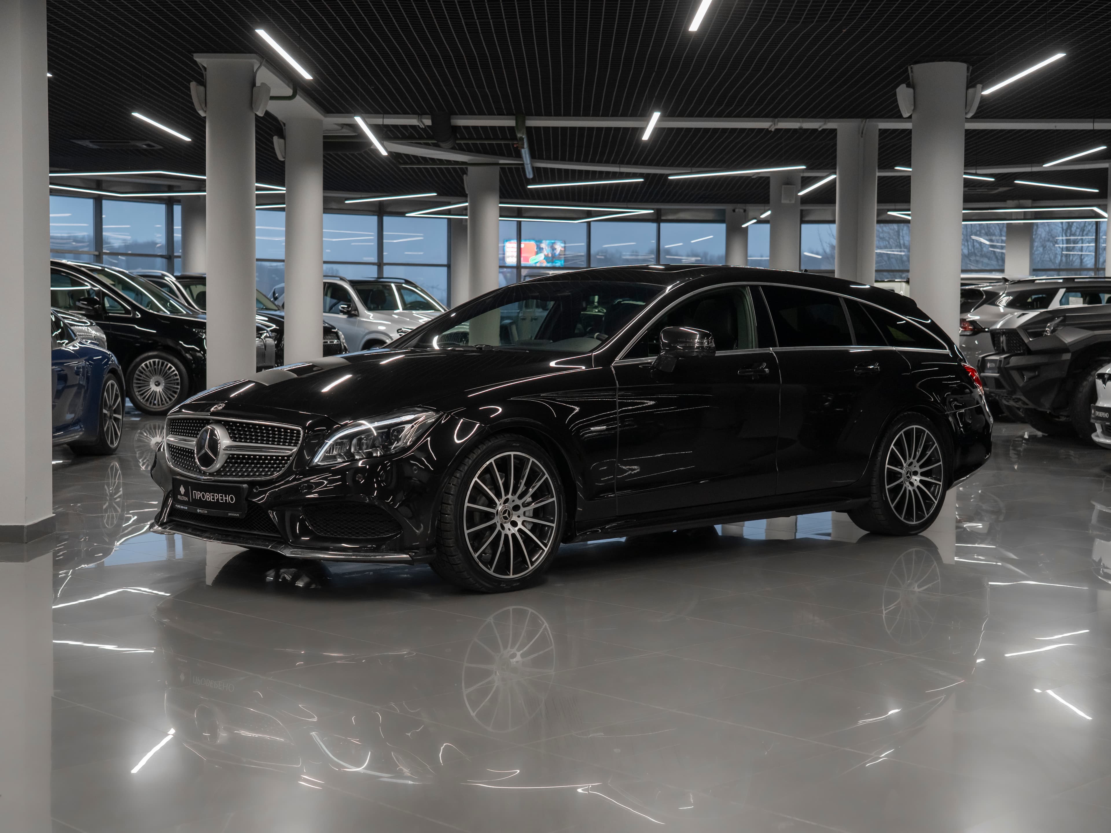 Фотография автомобиля Mercedes-Benz CLS-Класс