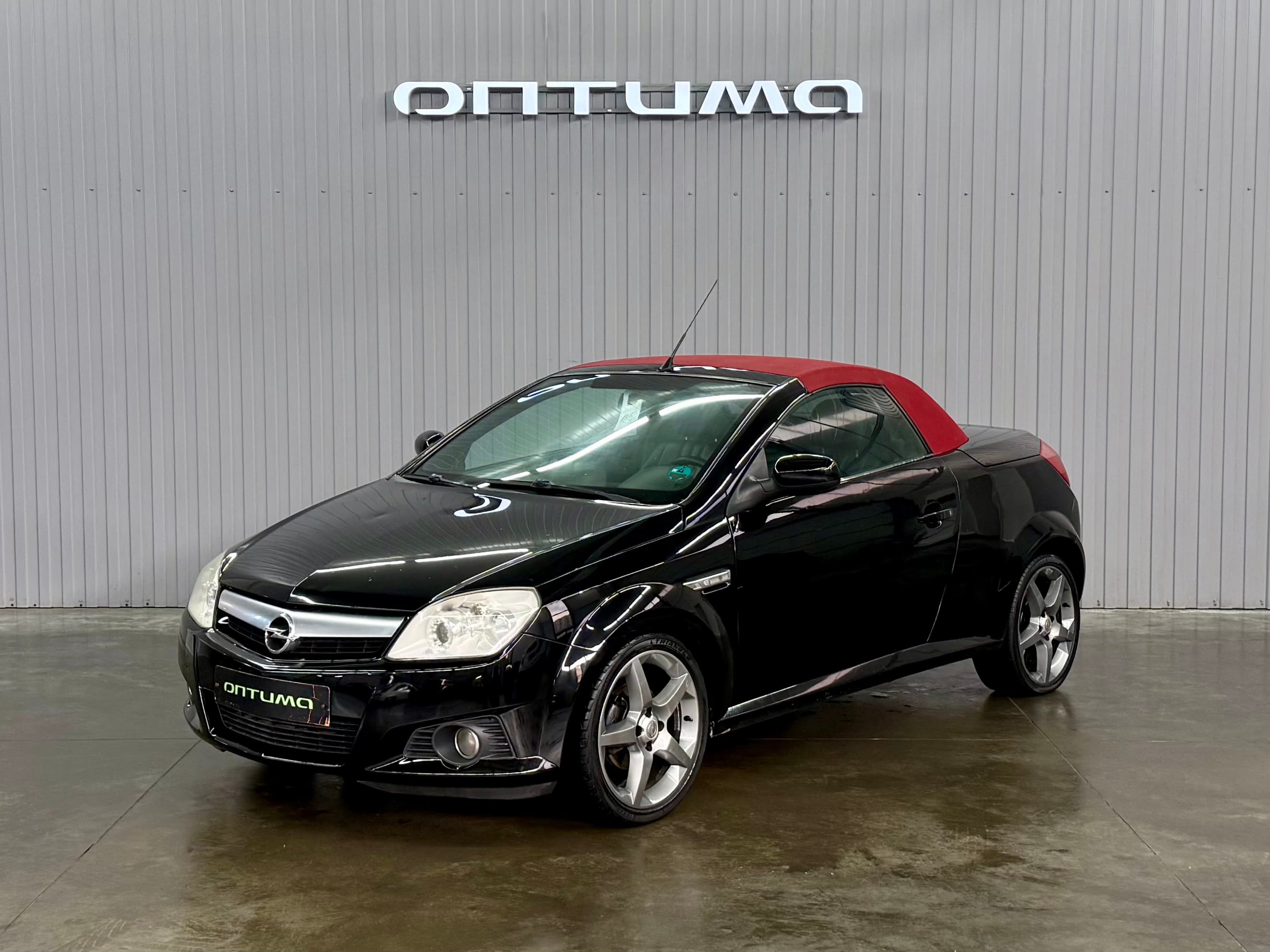 Фотография автомобиля Opel Tigra