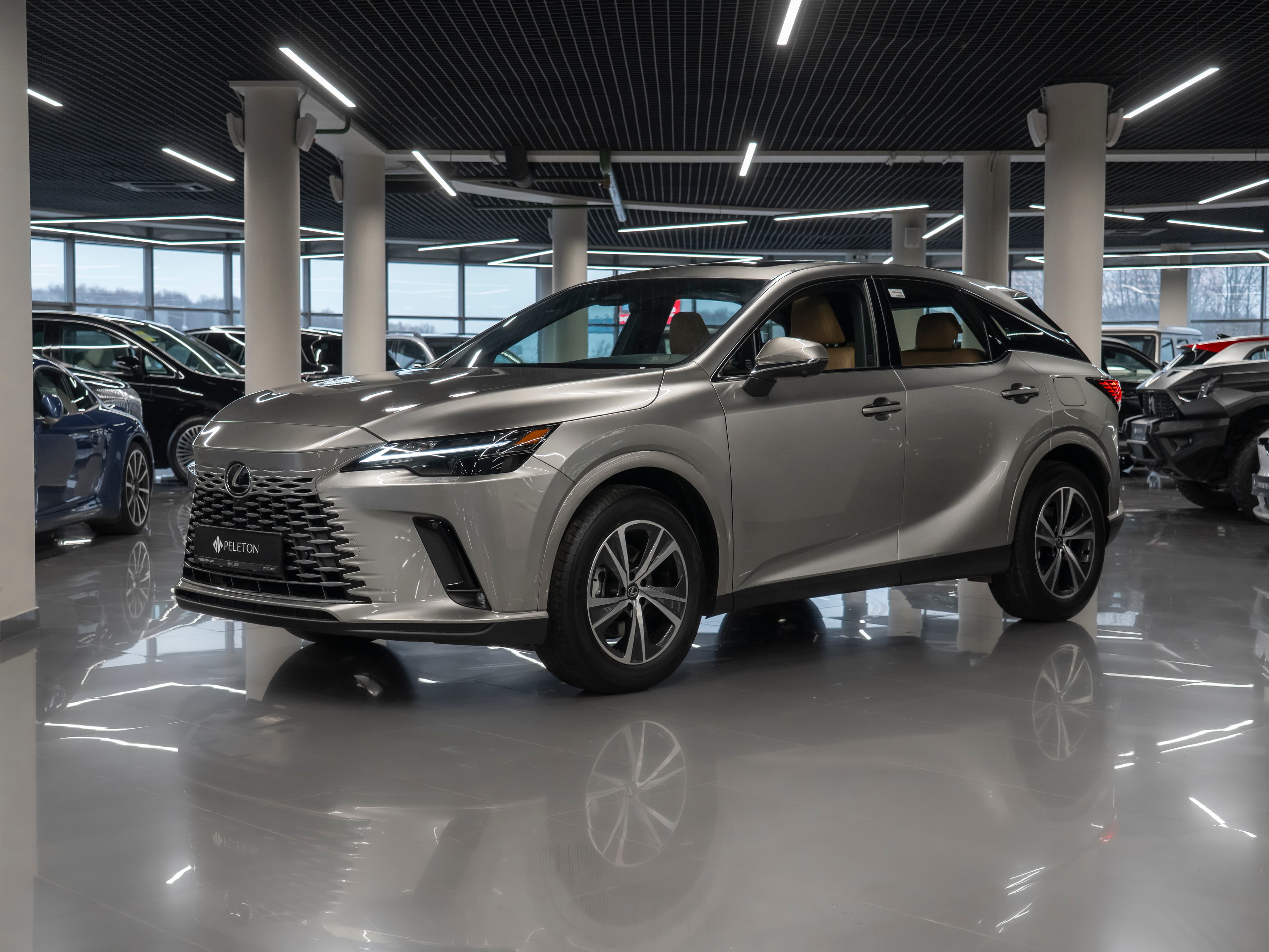 Фотография автомобиля Lexus RX