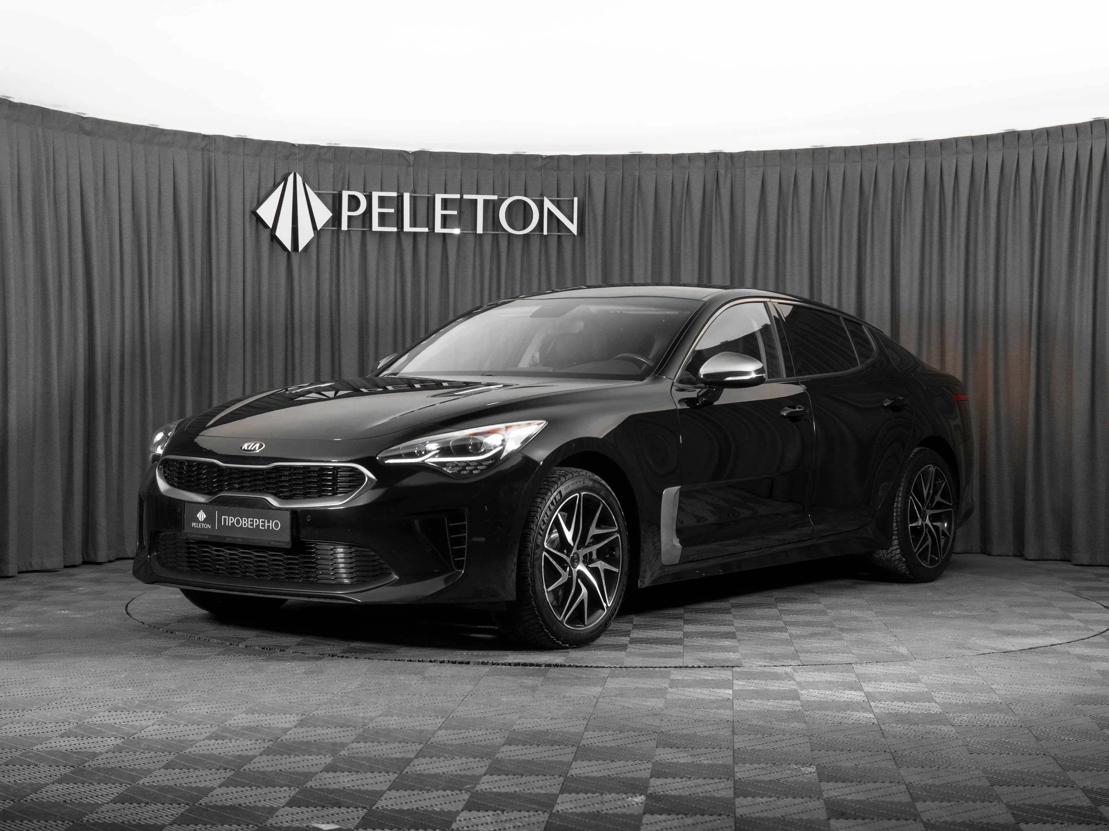 Фотография автомобиля Kia Stinger