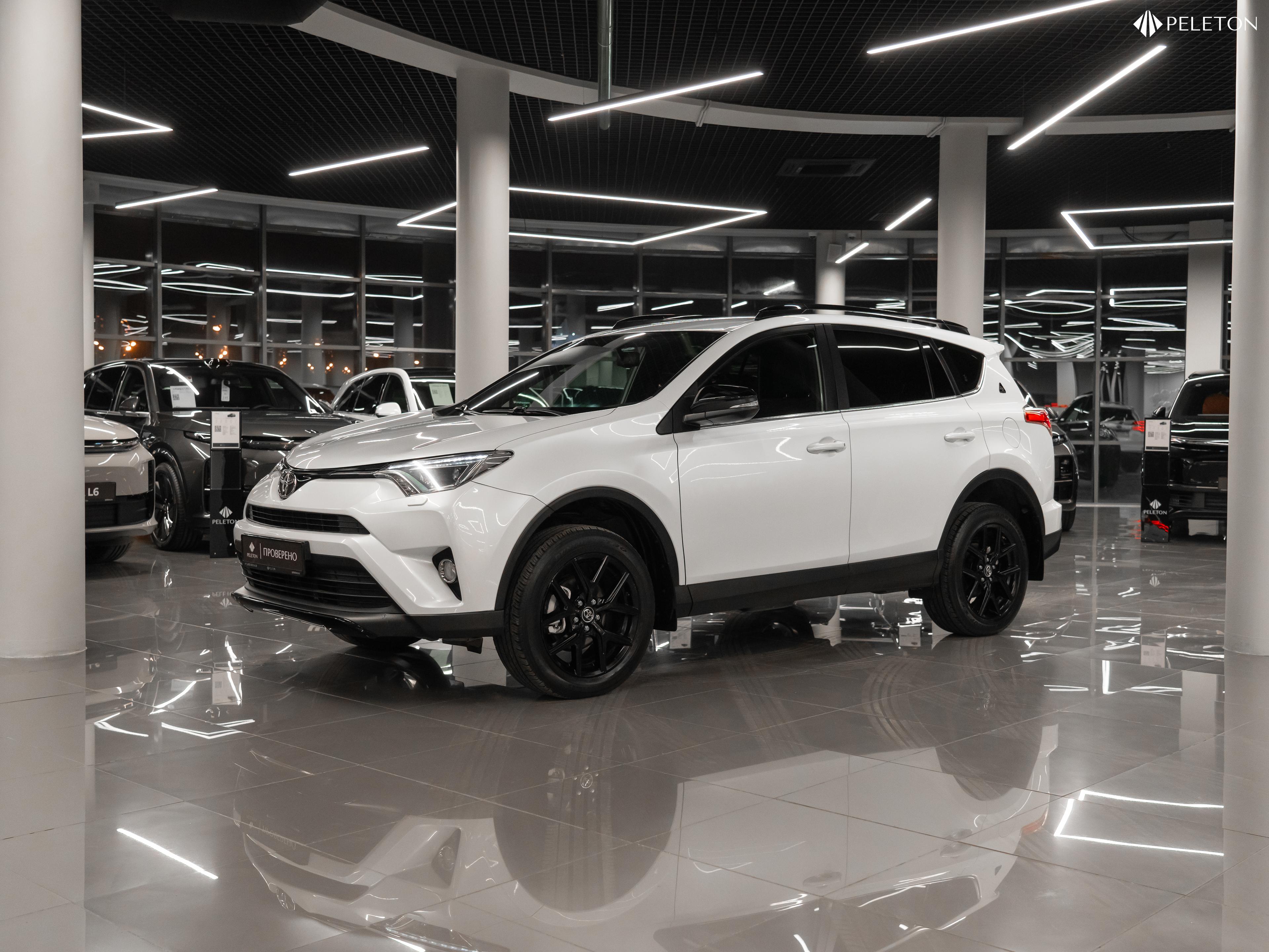 Фотография автомобиля Toyota RAV4