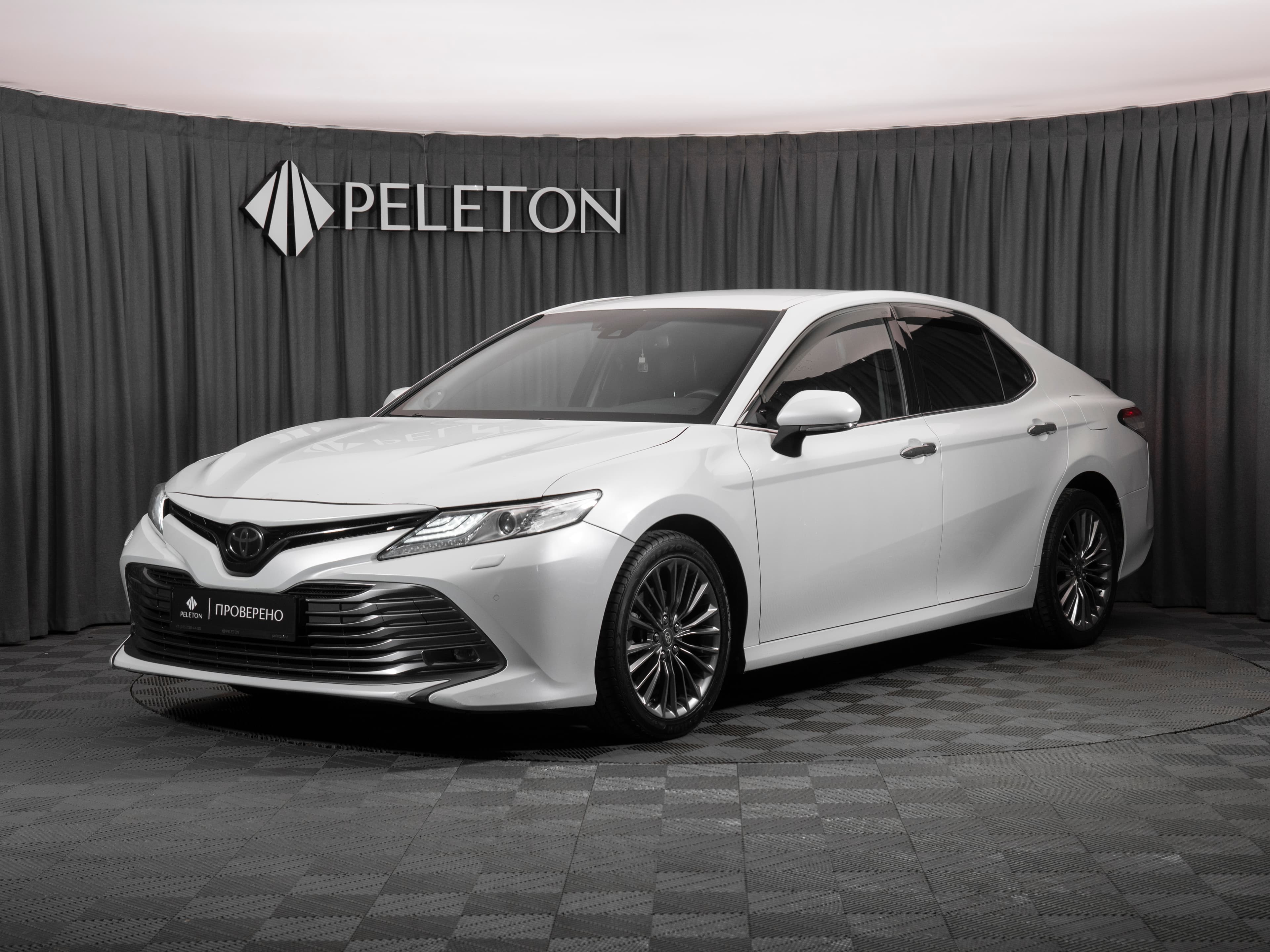 Фотография автомобиля Toyota Camry