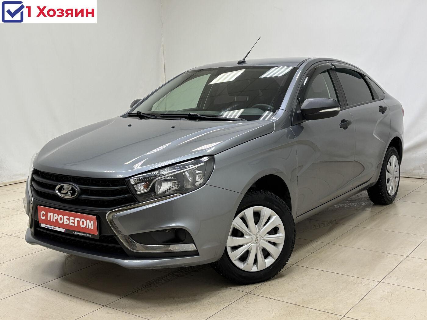 Фотография автомобиля Lada (ВАЗ) Vesta