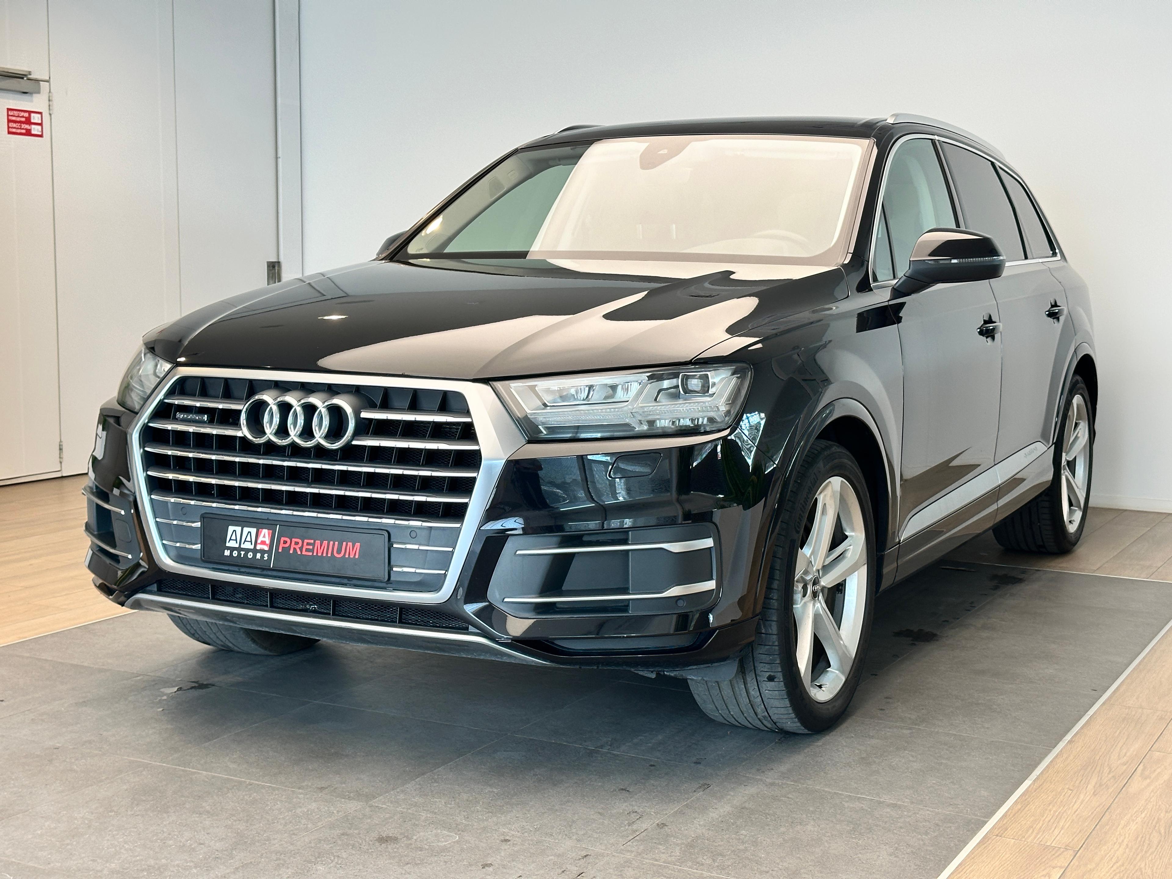Фотография автомобиля Audi Q7