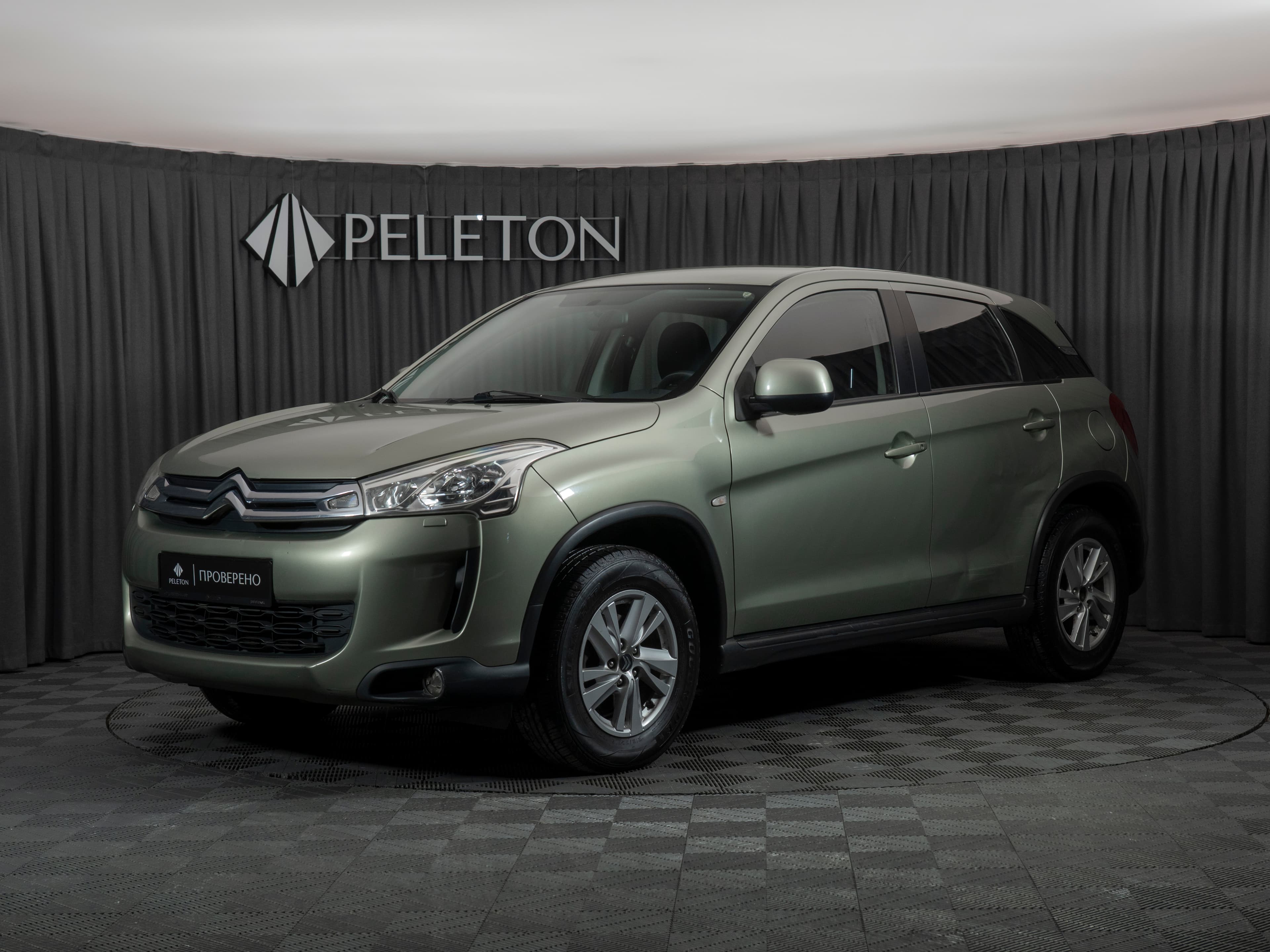 Фотография автомобиля Citroen C4 Aircross