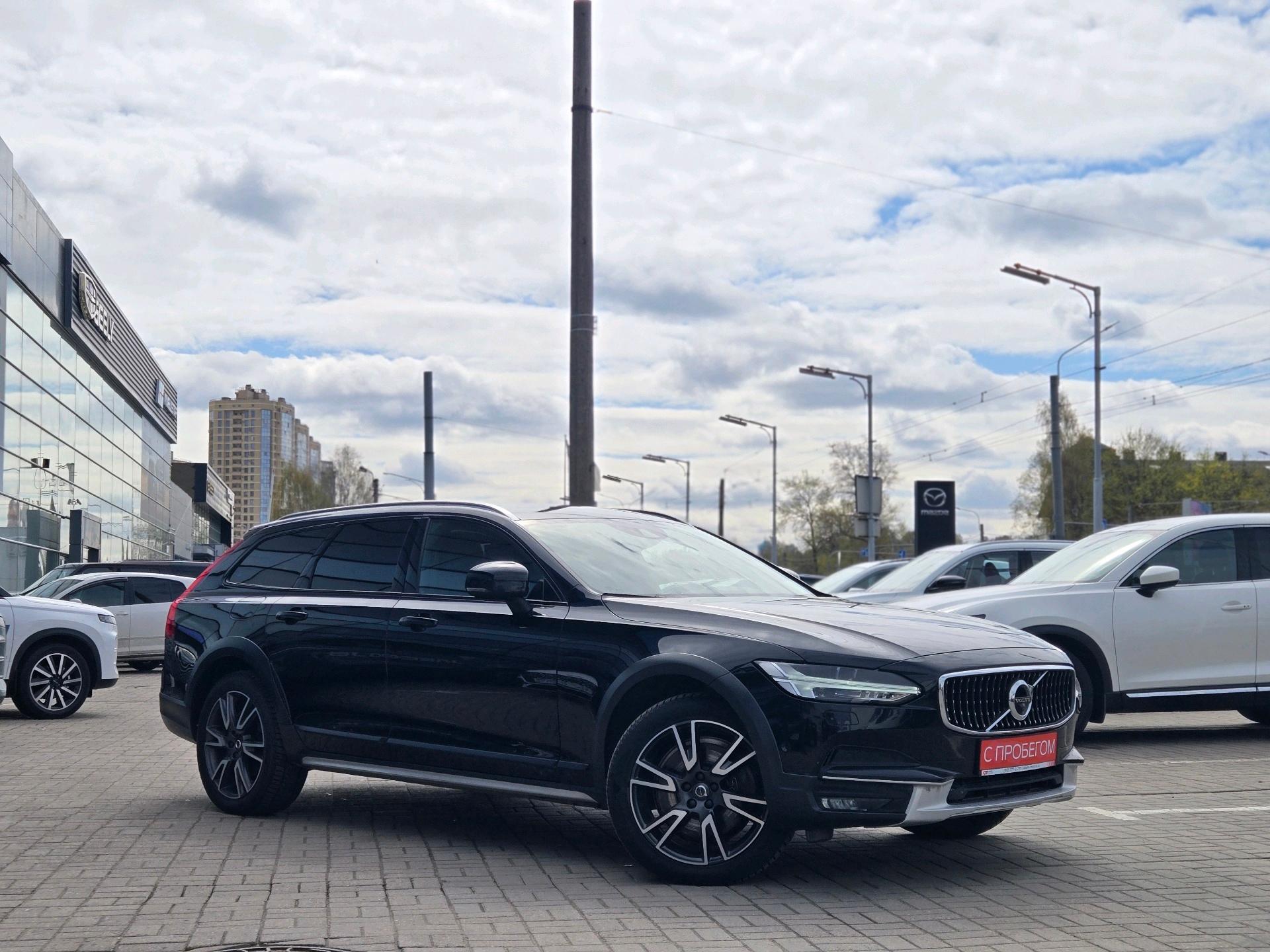 Фотография автомобиля Volvo V90 Cross Country