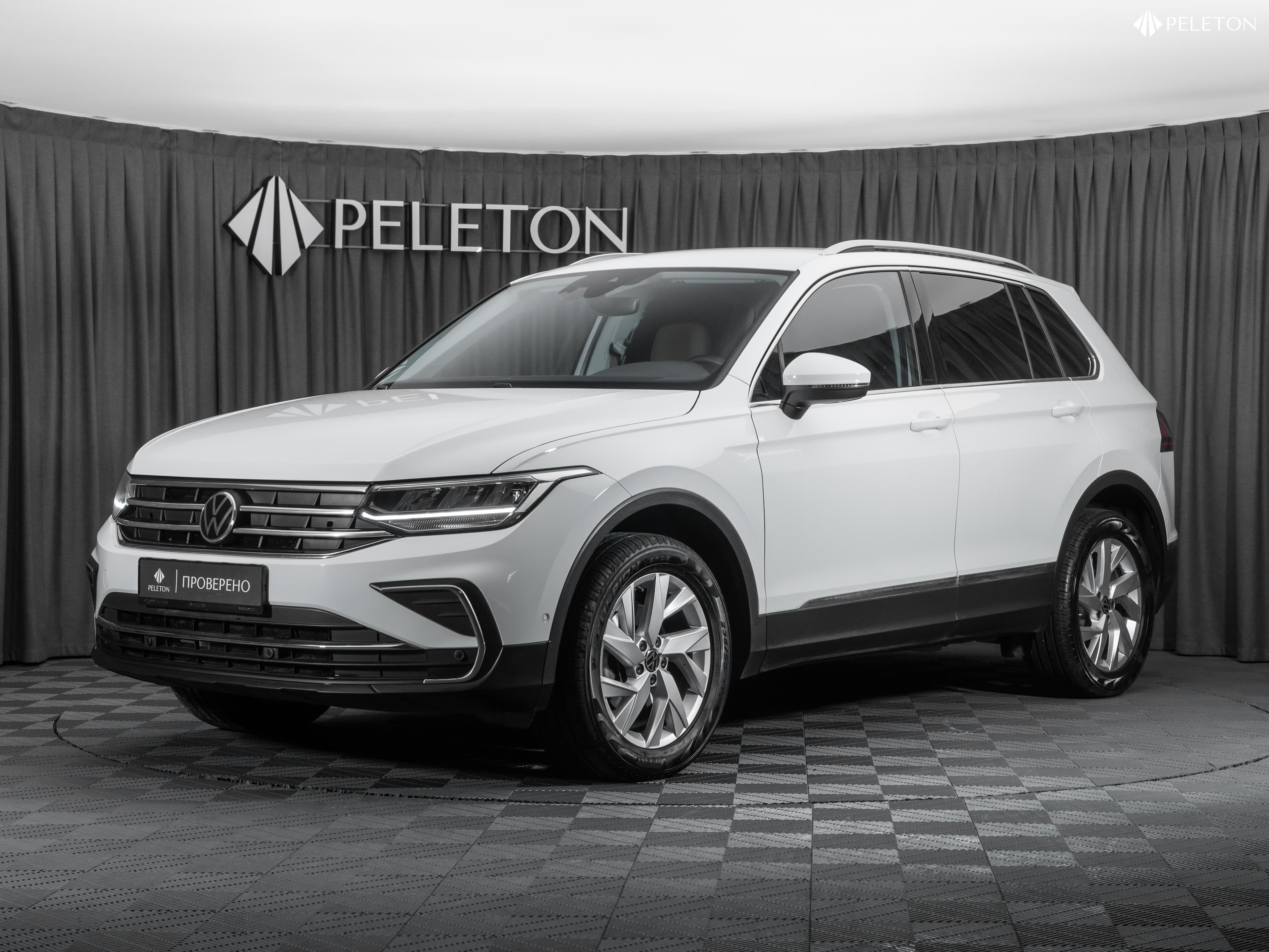 Фотография автомобиля Volkswagen Tiguan