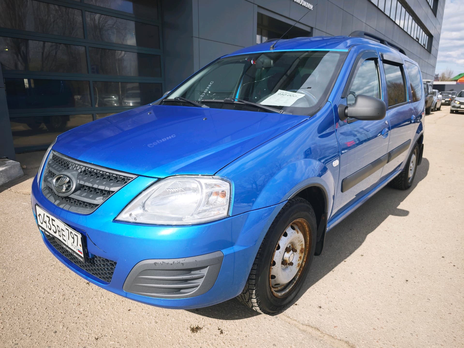 Фотография автомобиля Lada (ВАЗ) Largus