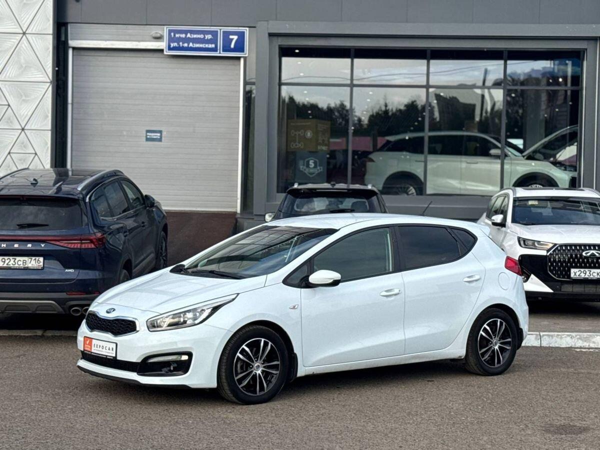 Фотография автомобиля Kia Ceed