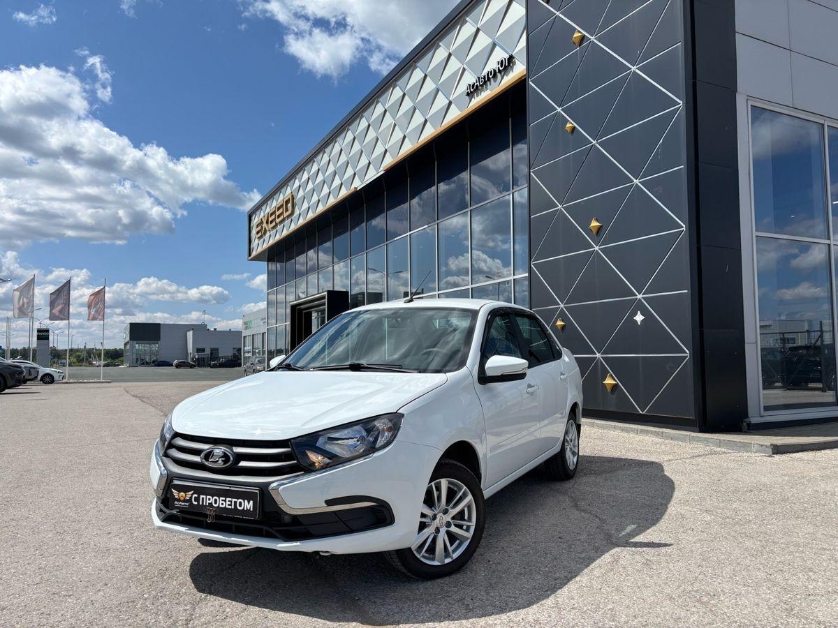 Фотография автомобиля Lada (ВАЗ) Granta